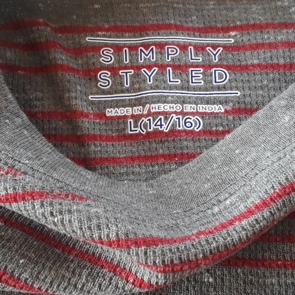 Top - Picture 2 of 2